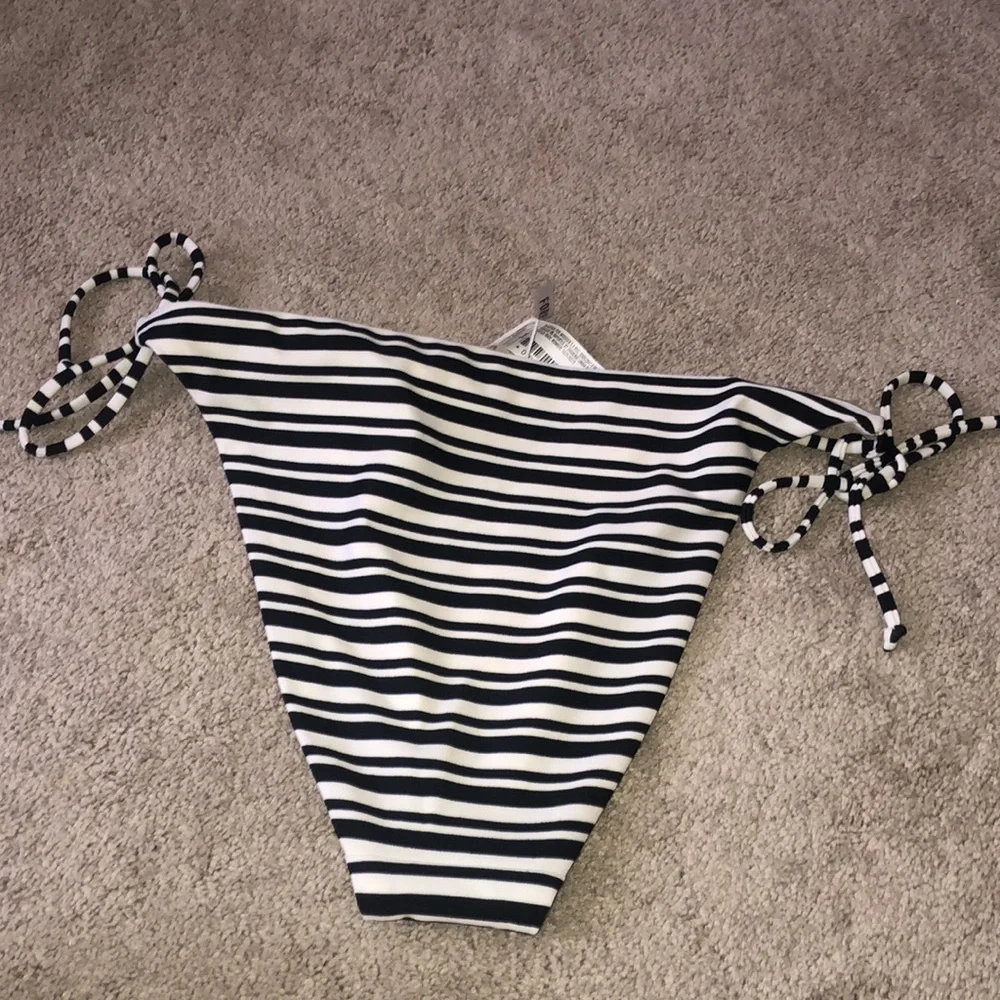 Forever 21 XL Bikini‎ Bottom Striped Black White NWT